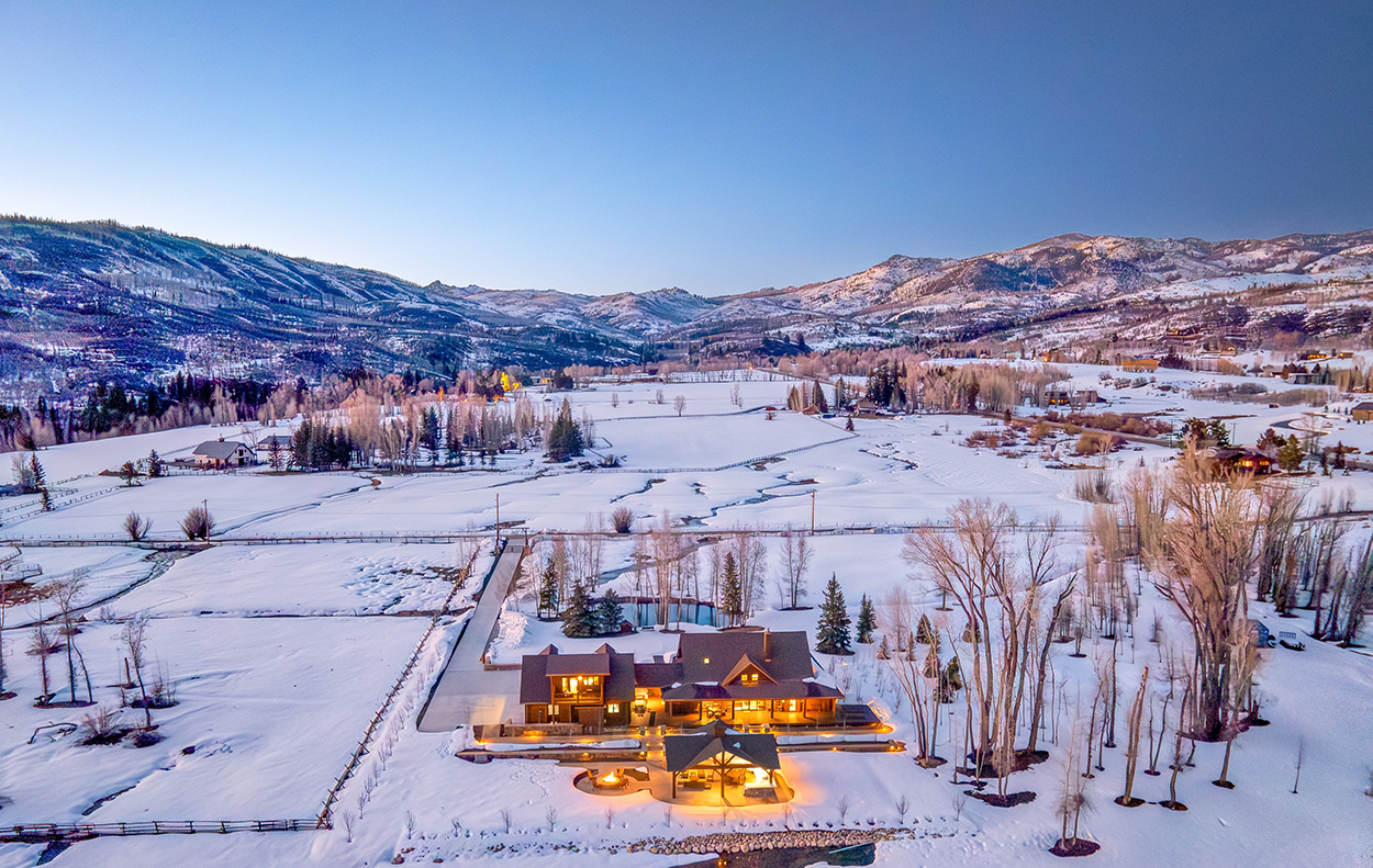A home in Colorado in the snow