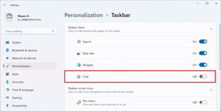 Hide Taskbar Chat button