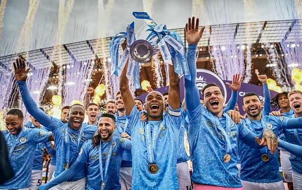 Manchester City title 2020/21 Fernandinho