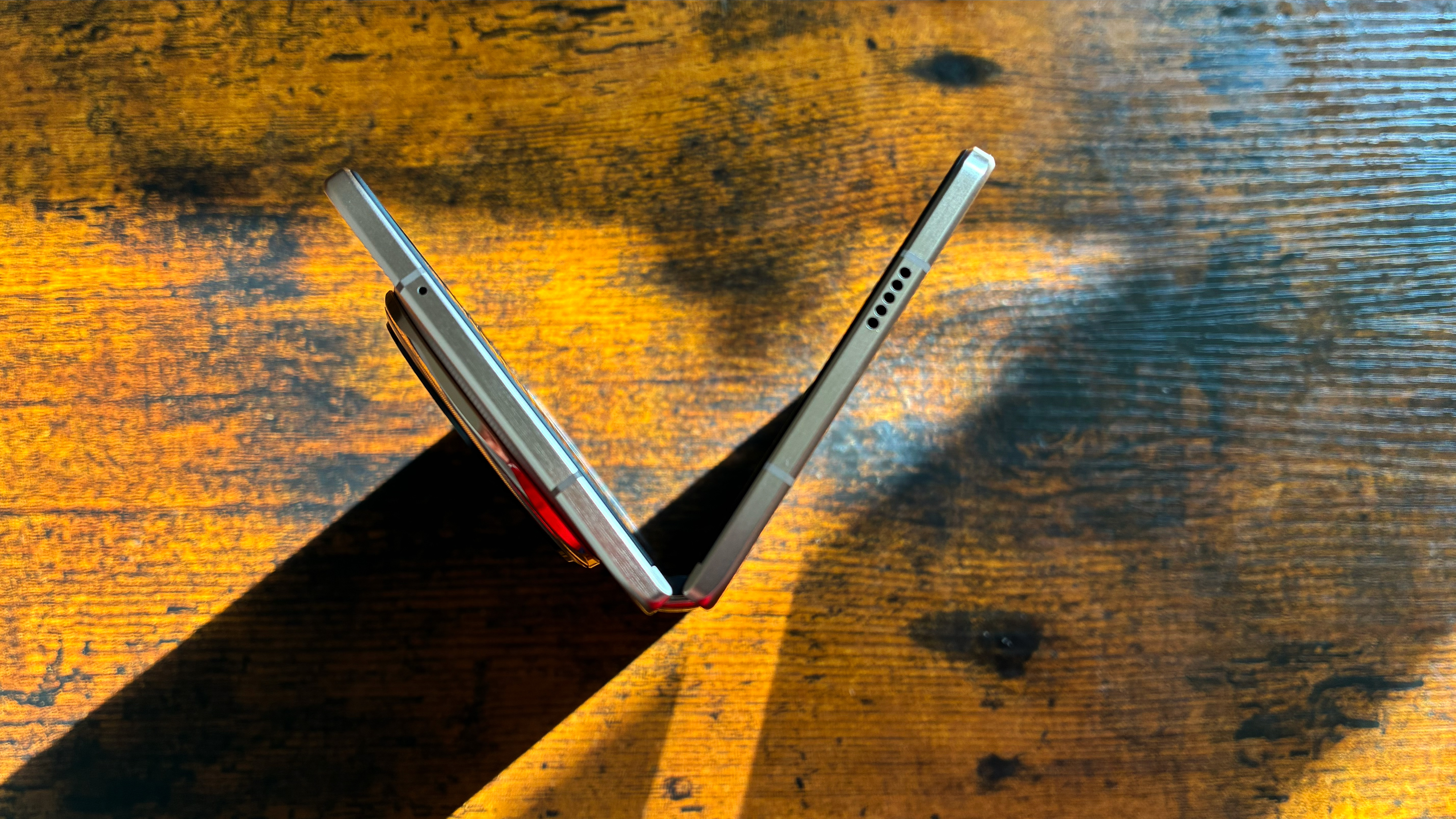 The Honor Magic V6 on a desk