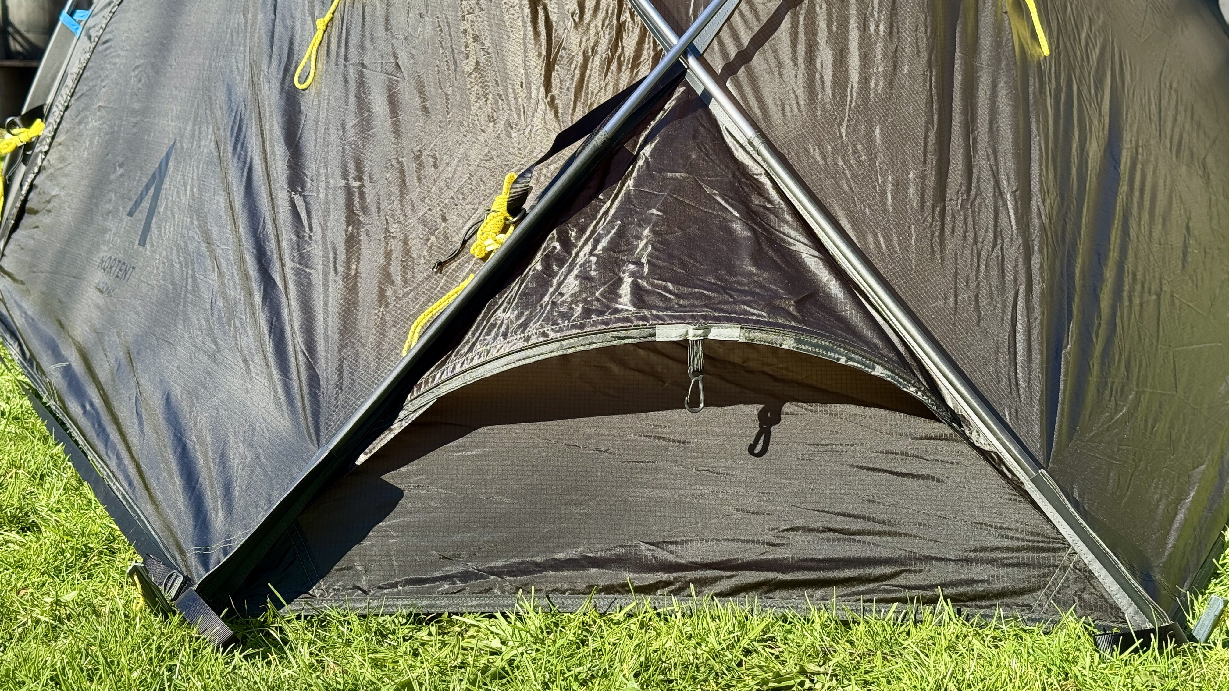 Nortent Vern 1 backpacking 4-season tent