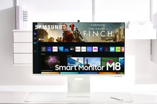 Samsung M8 Apple Tv