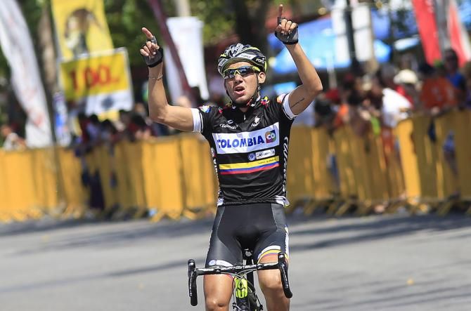 A happy Duber Quintero claims the win
