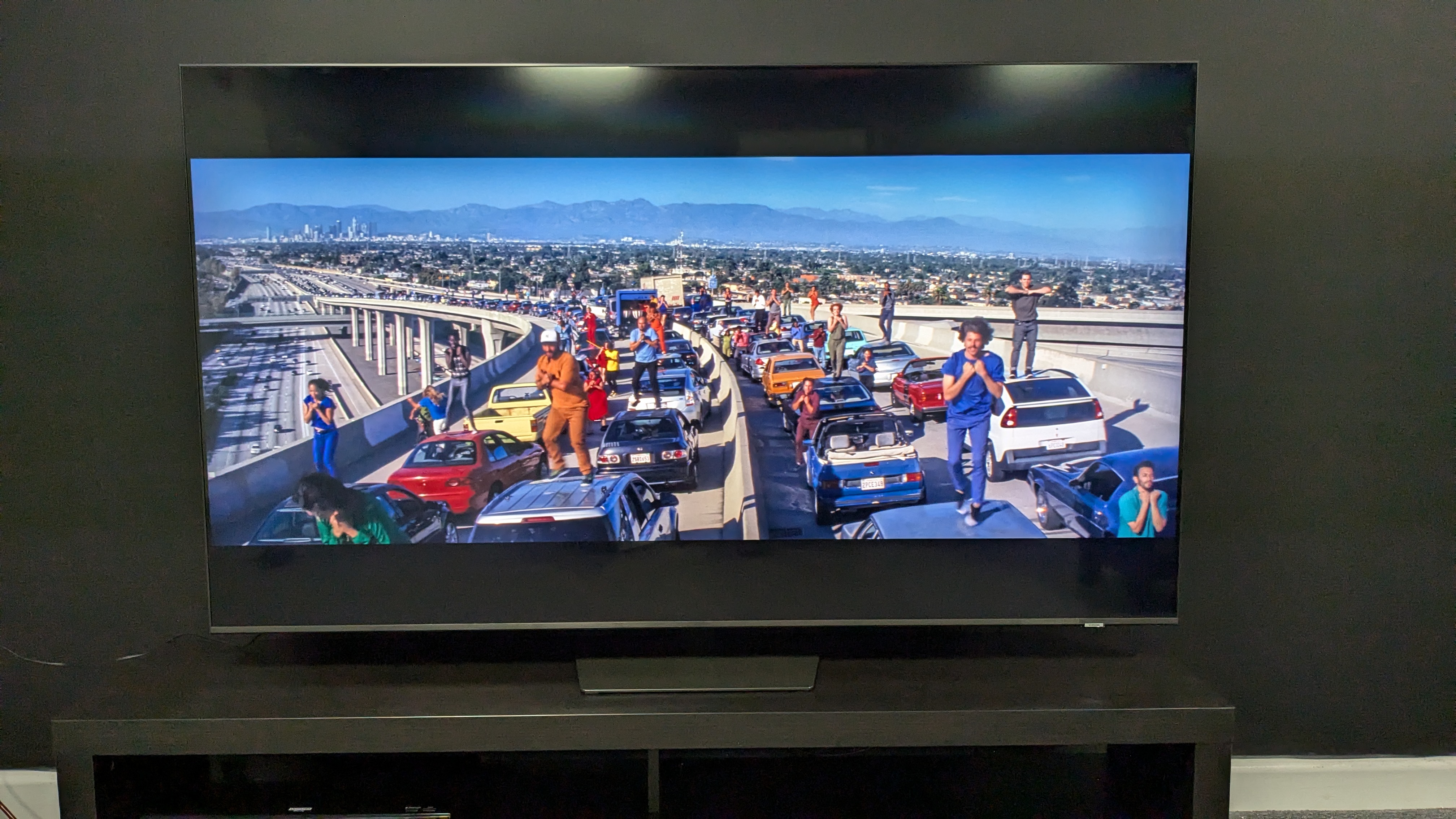 Samsung QN85D with La La Land on screen
