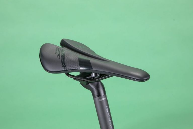 giant defy saddle