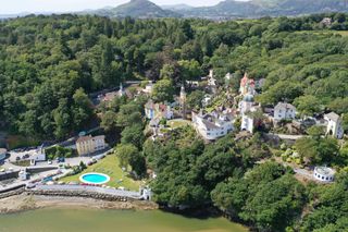 Portmeirion The World’s Most Scenic Railway Journeys