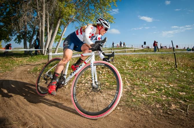 Katie Compton (Trek) rounding a sweeping turn along the shores of Boulder reservoir. Colorado Cross Classic.