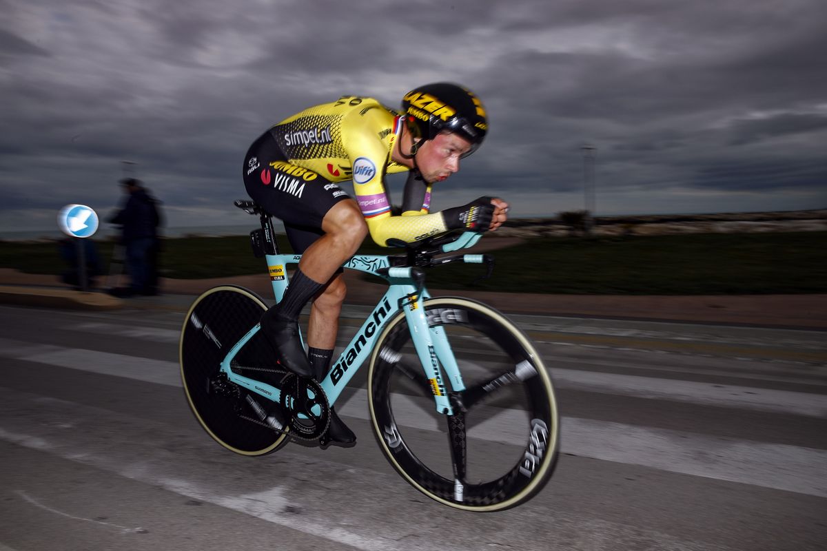 Roglic on his way to victory