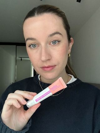 SjJ7utLrtG3wSYNTkQsVSE-320-80 11 Best SPF Lip Balms لبروب لامع ومحمي