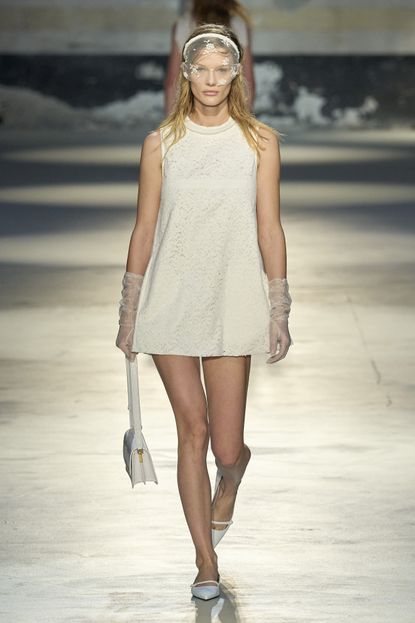 21 Elegant ’60s-Style Dresses That Are Dominating for Spring | Who What