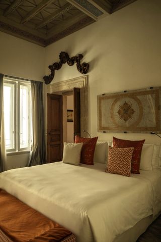 Palazzo Delle Pietre Rome hotel bedroom