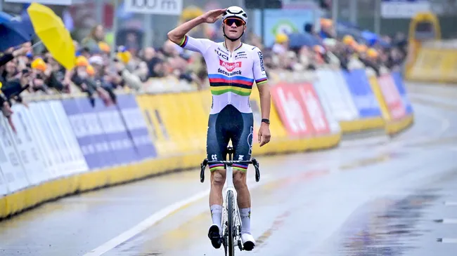 Mathieu van der Poel vince la E3 Saxo Bank (foto: Getty Images)