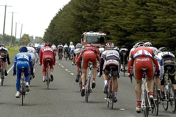Riders were all over the road on the run in to Warrnambool in their quest to regain touch with the leading group before the finish.