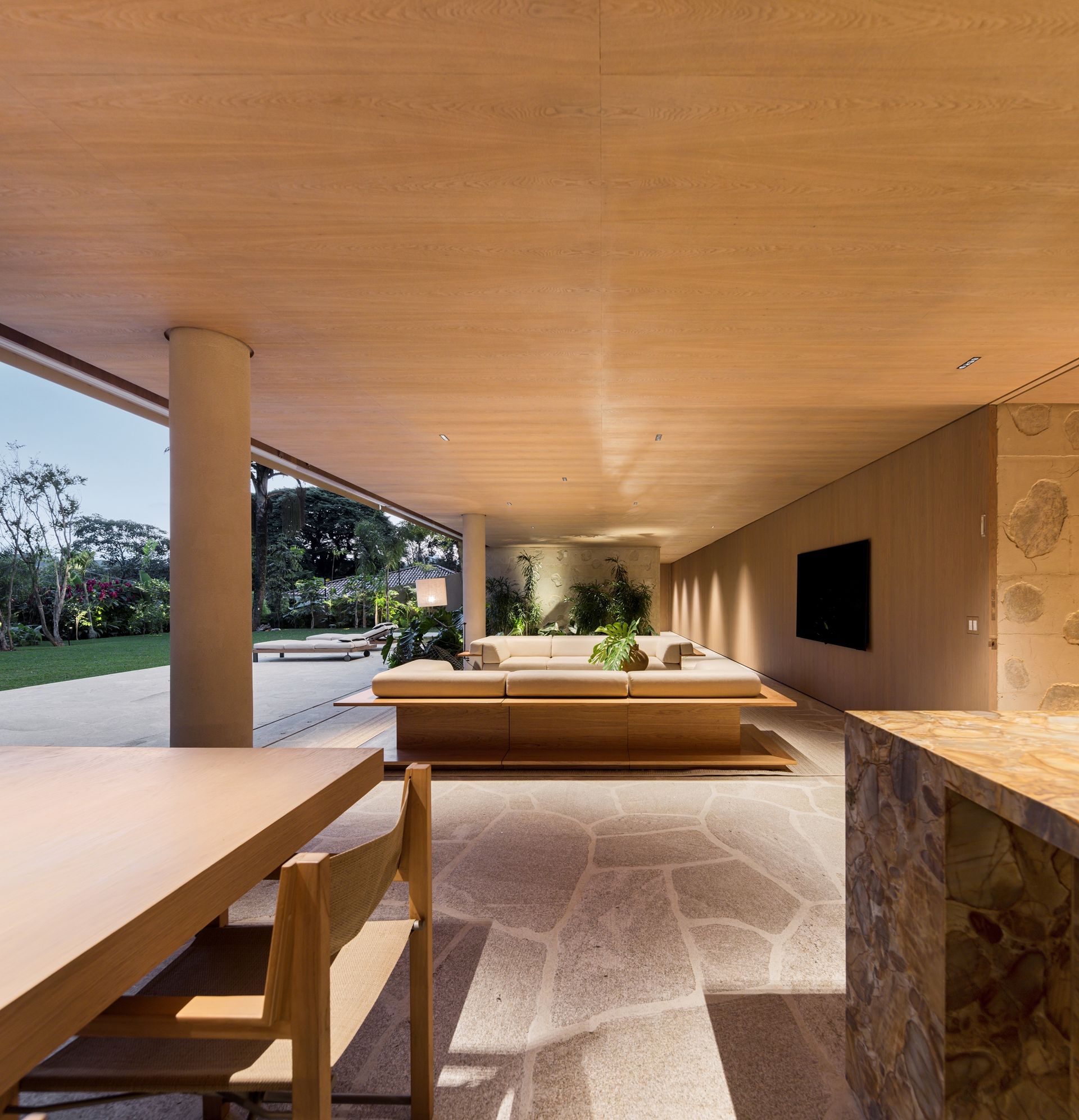 Pacaembu House living space