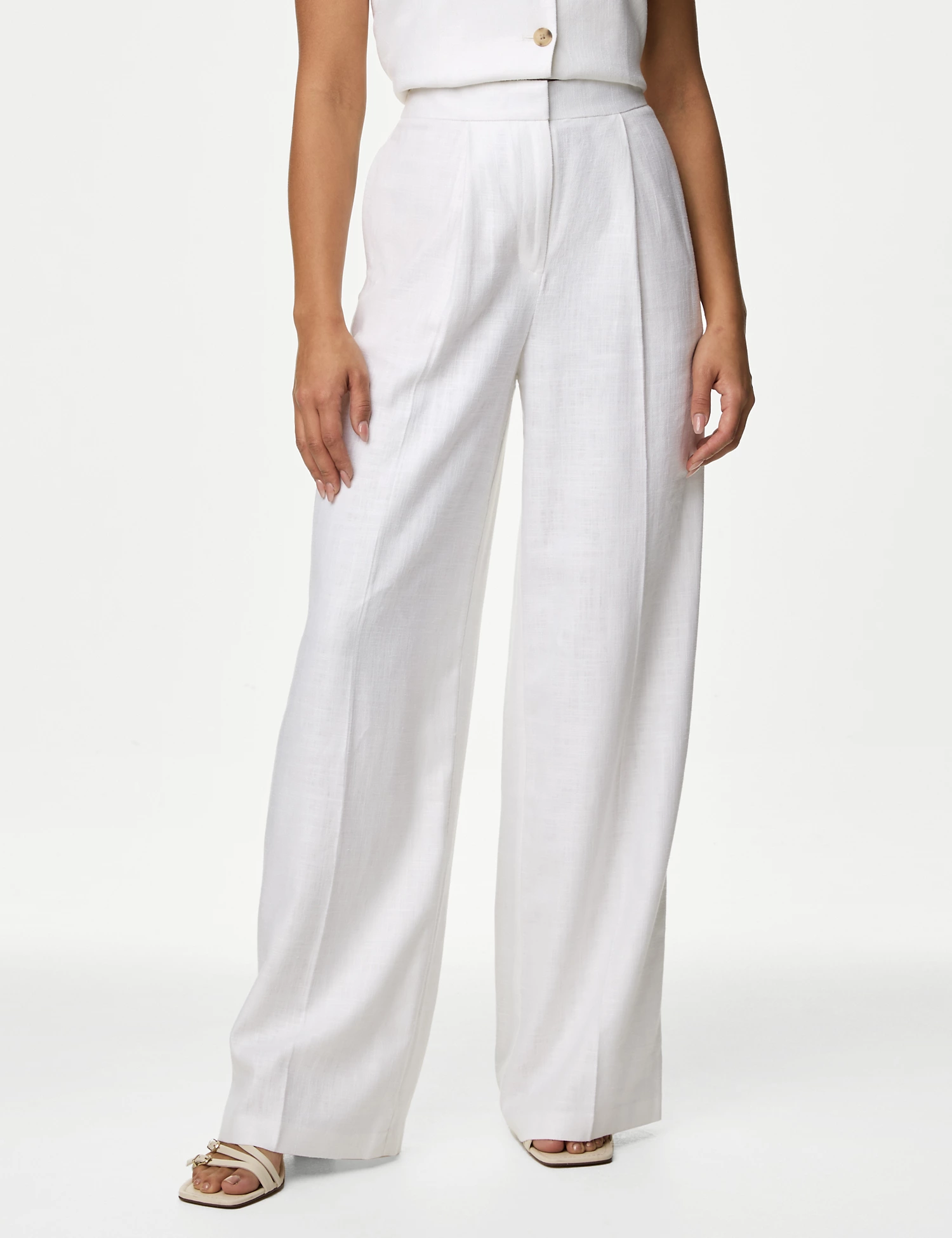 Linen Rich Pleated Wide Leg Trousers