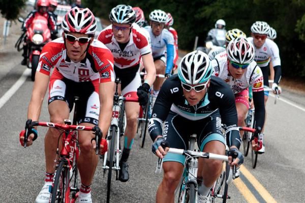 Working hard to keep in touch with the front group