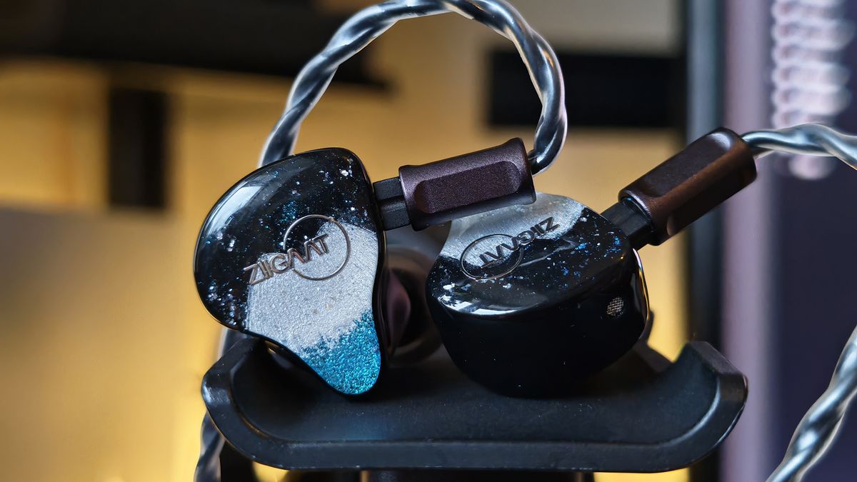 イヤホン ZiiGaat Horizon Amazon.com: Linsoul ZiiGaat Horizon in Ear Monitor, 1DD+2BA+2