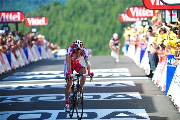 Denis Menchov got dropped by the leaders late in the day