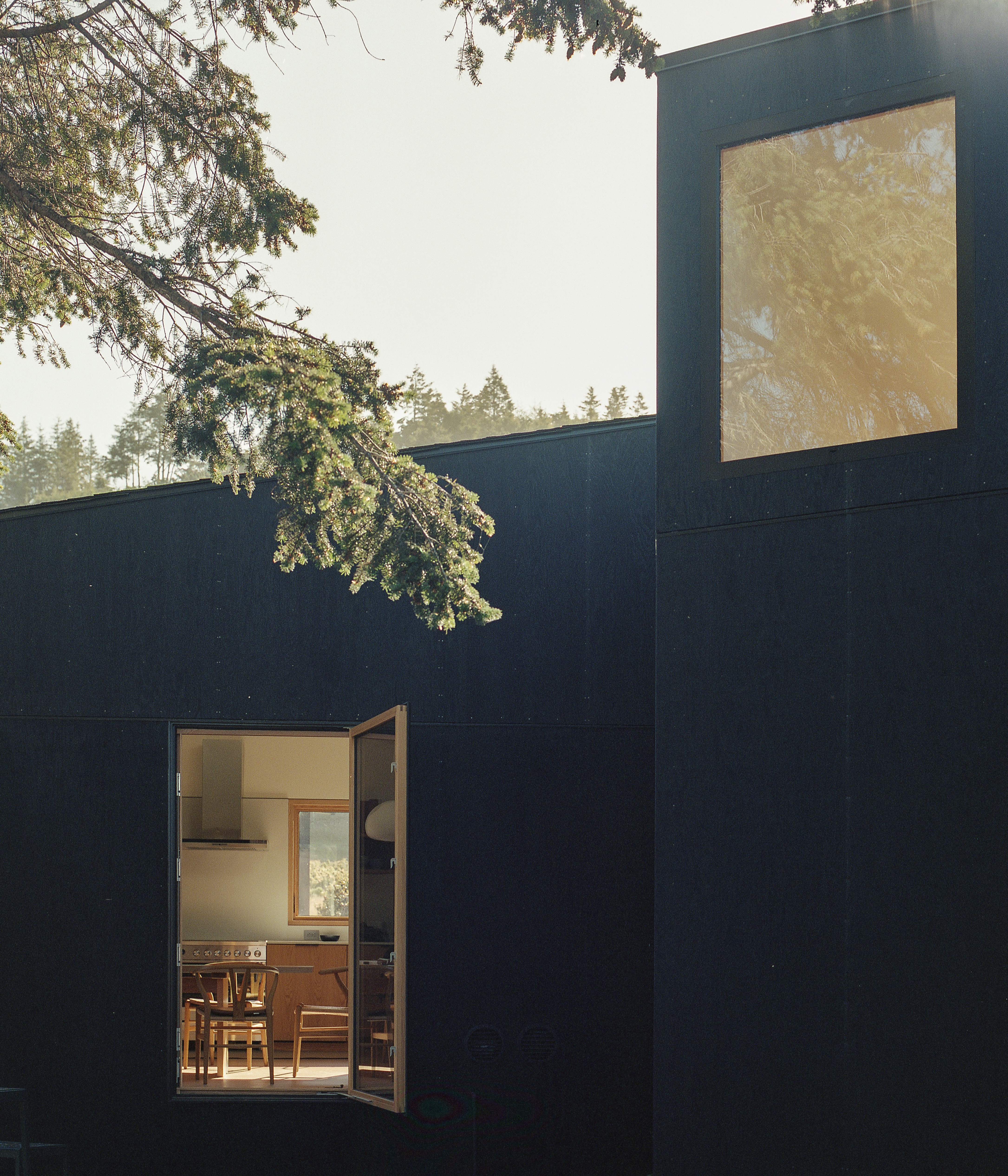 House of four ecologies