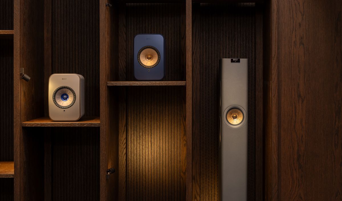 KEF LS60 wireless and LSX II speakers next to each other on display