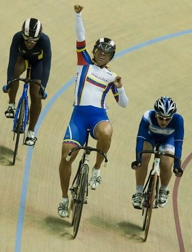 Daniela Larreal (Venezuela) won the women's keirin.