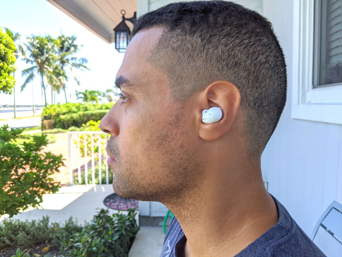 Apple AirPods Pro vs. Samsung Galaxy Buds Live Which earbuds are best