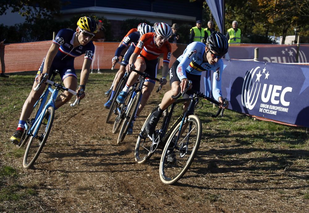 Hermans leads the pack at the European championships U23 race