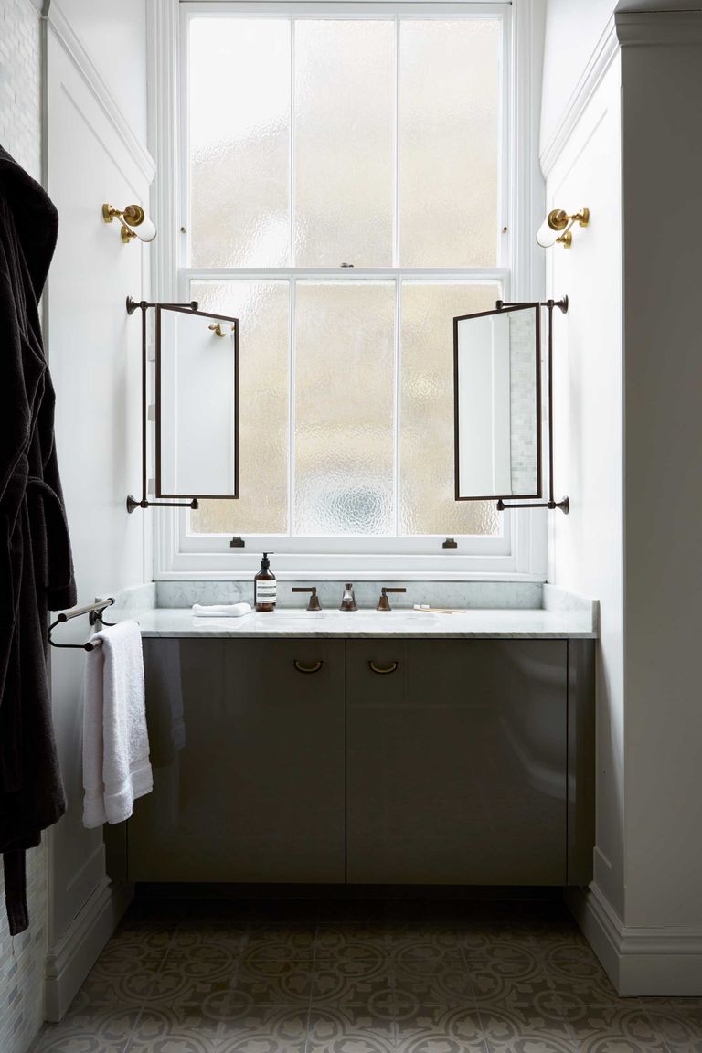 Should you put a mirror in front of a bathroom window? | Livingetc