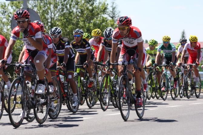 Steve Bekaert (Burgos BH), in the middle of the pack