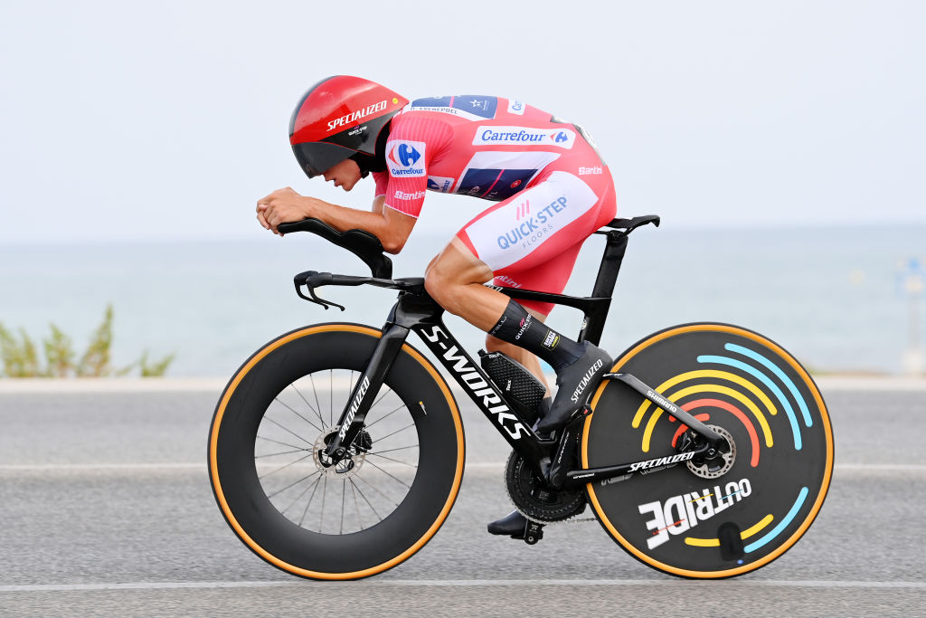 ALICANTE SPAIN AUGUST 30 Remco Evenepoel of Belgium and Team QuickStep Alpha Vinyl sprints during the 77th Tour of Spain 2022 Stage 10 a 309km individual time trial stage from Elche to Alicante LaVuelta22 WorldTour on August 30 2022 in Alicante Spain Photo by Justin SetterfieldGetty Images