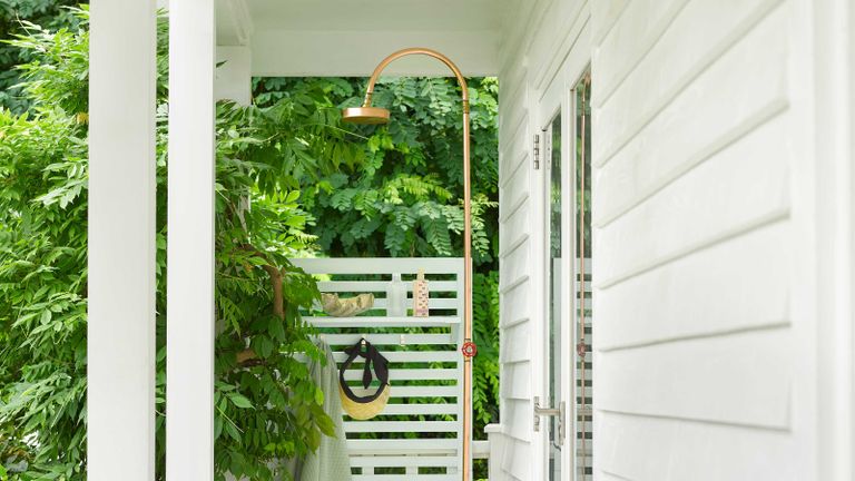 Diy Outdoor Showers 11 Designs And, Prefabricated Outdoor Shower Enclosures