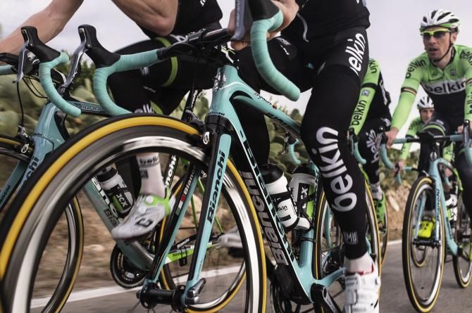 The Belkin team issue Infinito CV is black and celeste
