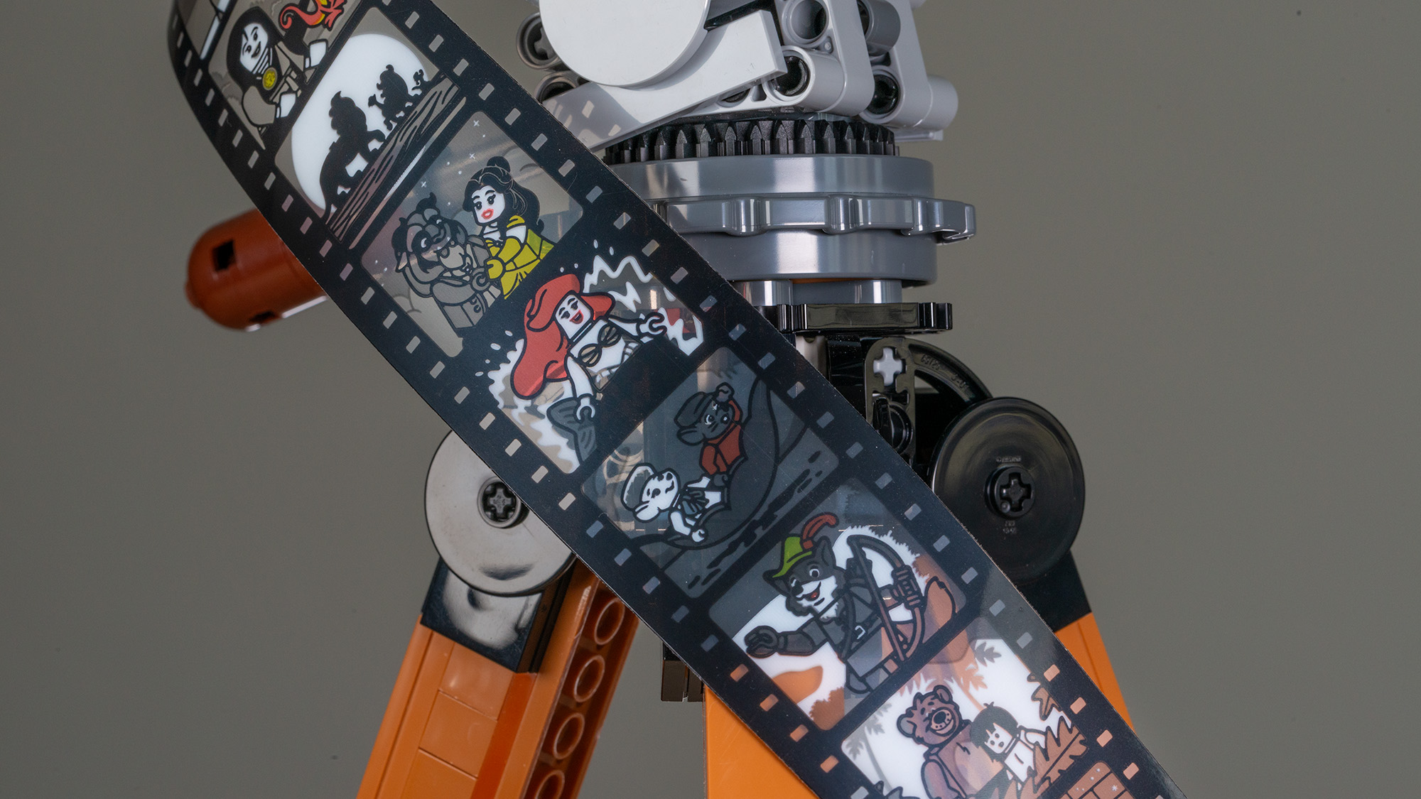 Lego Walt Disney Tribute Camera (43230) plastic film reel showing films from Disney's history