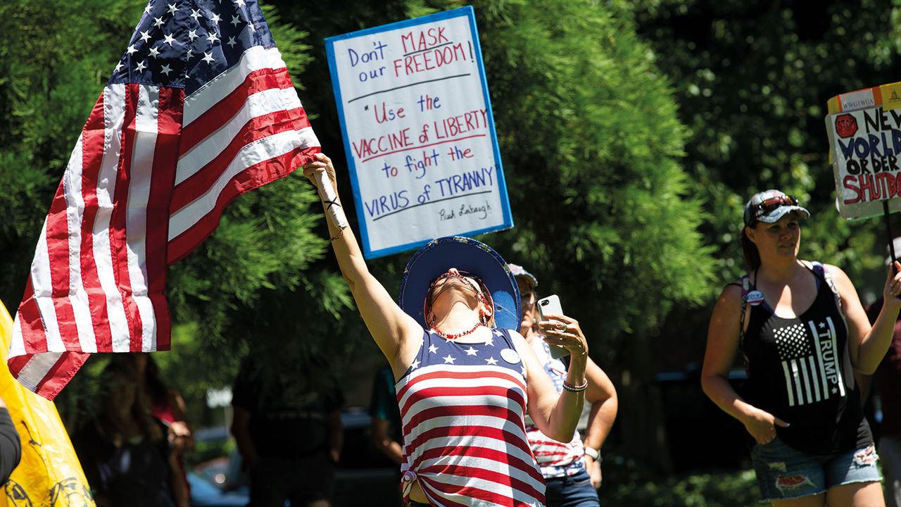 Trumpists protesting against wearing masks