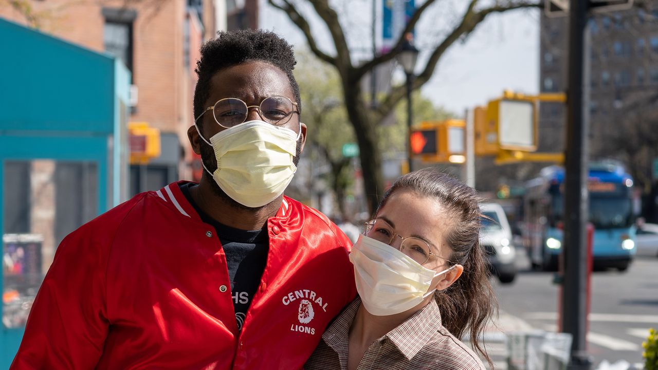 how to stop your glasses from fogging up when you&#039;re wearing a face mask