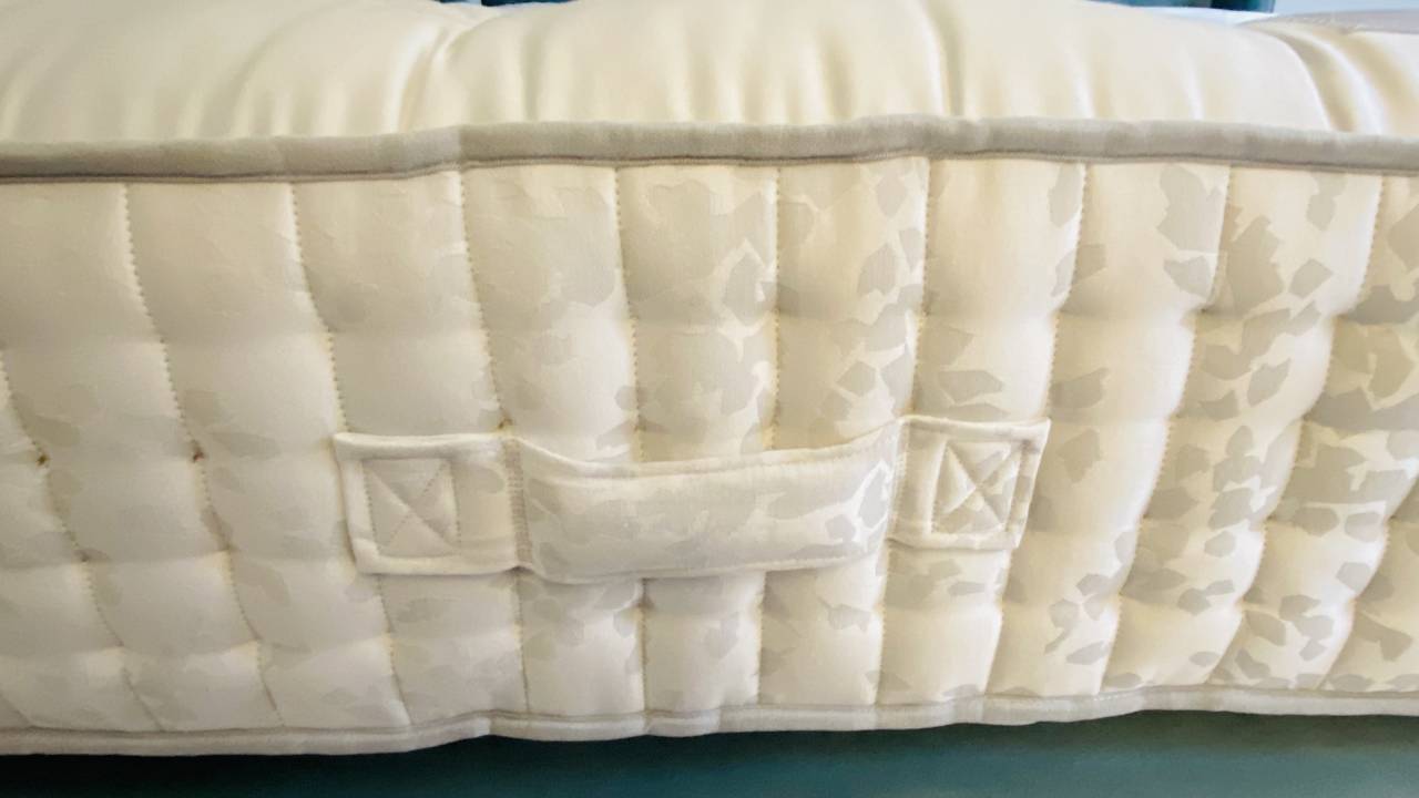 Button &amp;amp; Sprung Teesdale Pocket Sprung Mattress
