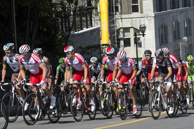 Katusha control the peloton