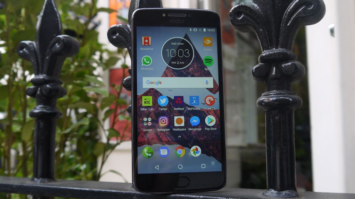 Moto E4 Plus Review: Big-Time Battery Boost for Your Buck