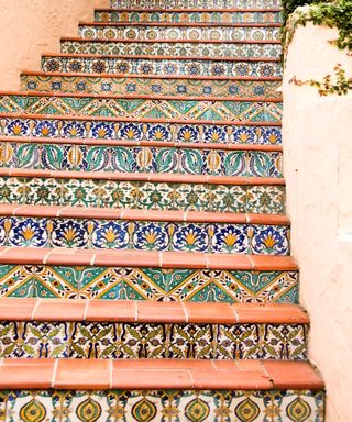 Patterned garden steps