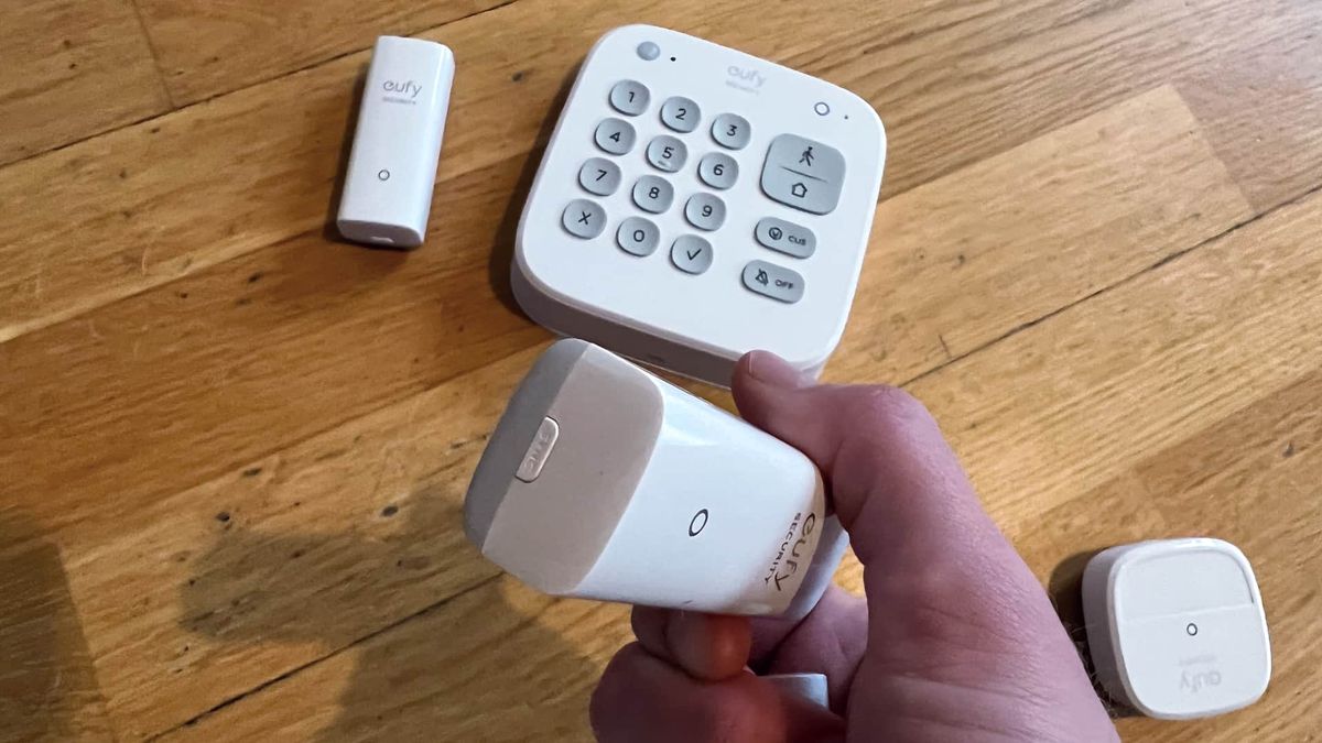 Eufy Security Home alarm kit
