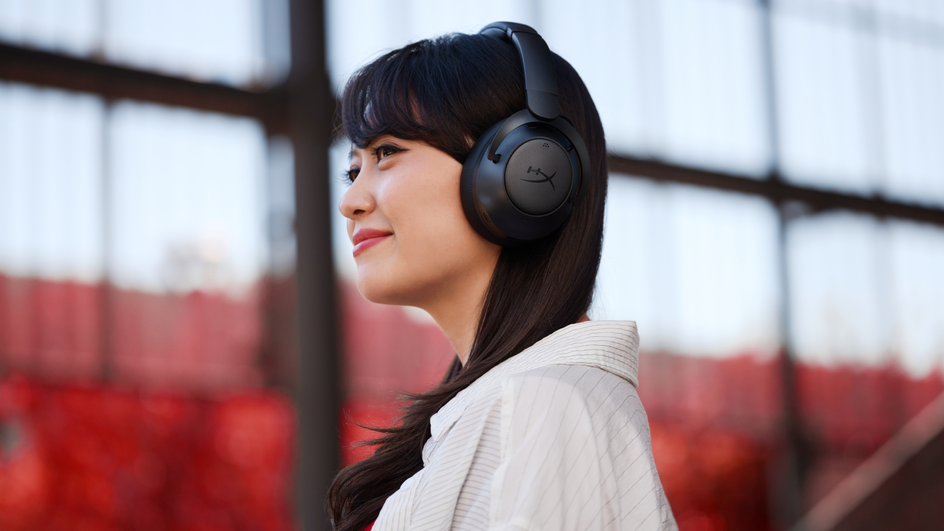 HyperX introduces an all-in-one wireless headset for work and gaming with battery life strong enough to handle both