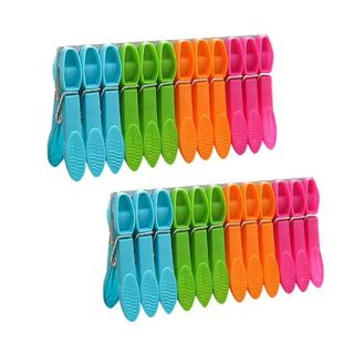 Colorful clothes pegs