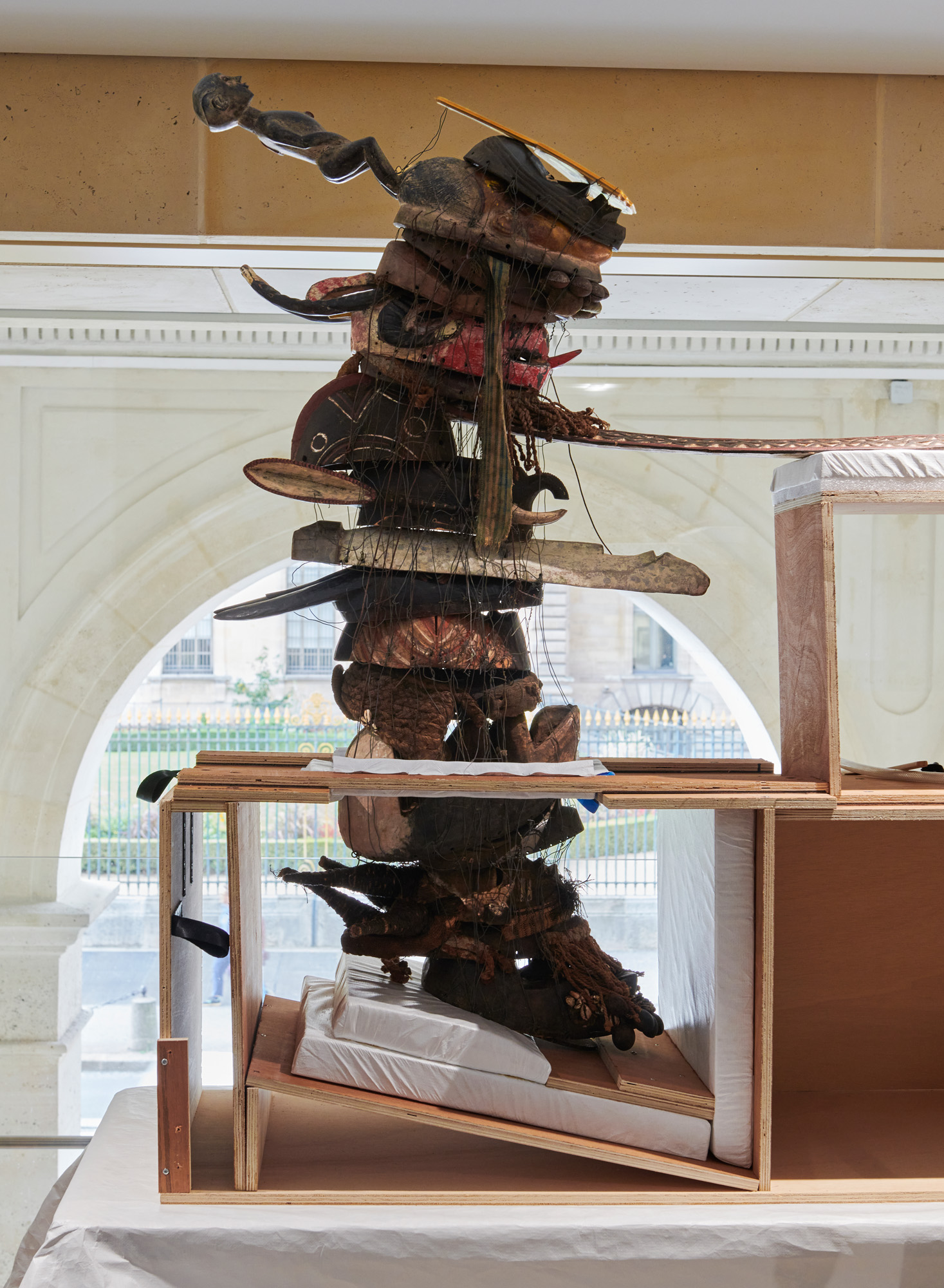 Fondation Cartier pour l&amp;rsquo;art contemporain interiors and installation views