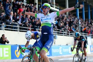 Matt Hayman (Orica-GreenEdge) wins 2016 Paris-Roubaix