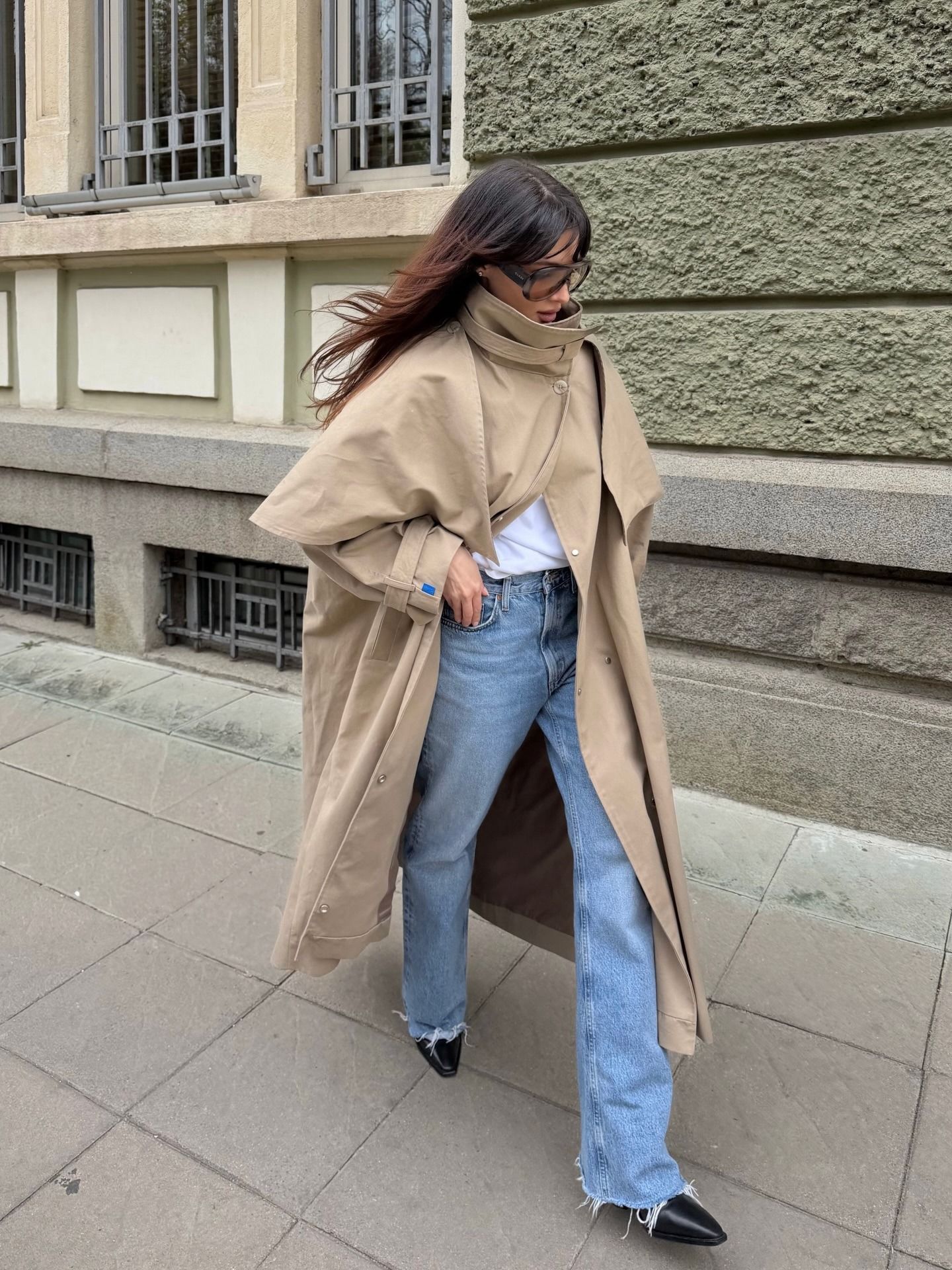 @borislavasekova wearing jeans and boots