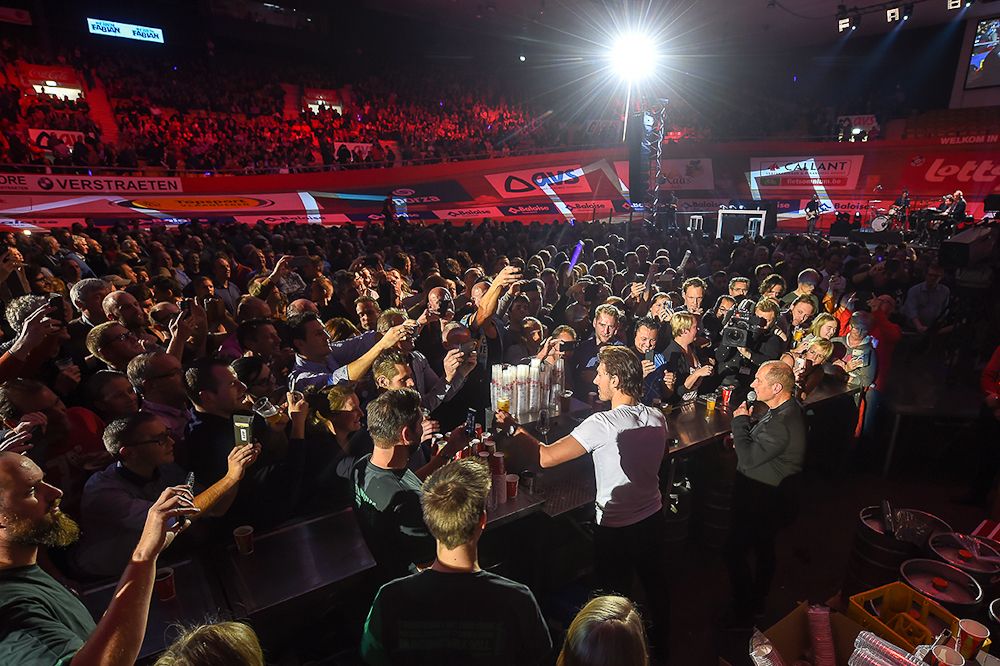 The crowd shows its appreciation at the 'Ciao Fabian' event in Gent