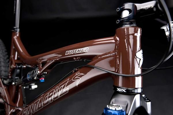 The Santa Cruz Butcher with cable routing for a telescoping seat post.
