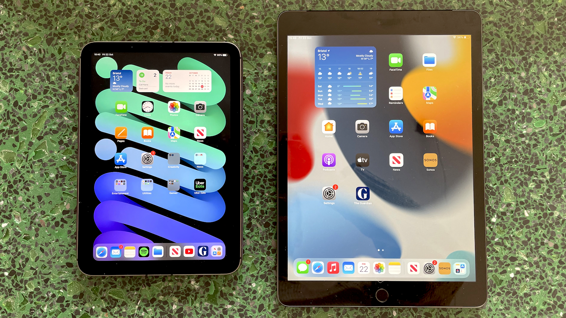 iPad 9th Generation Vs iPad Mini 6 In 2023! (Comparison) (Review) 