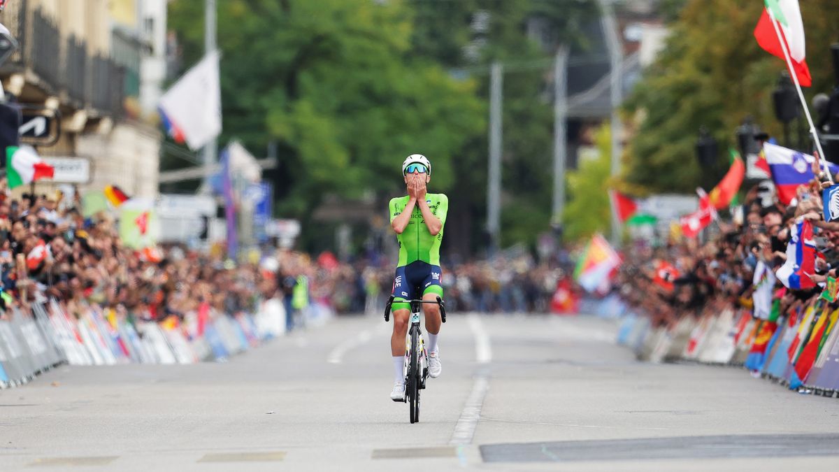 Picture by Ed Sykes/SWpix.com - 29/09/2024 - 2024 UCI Road and Para-cycling Road World Championships, Zurich, Switzerland - Men Elite Road Race - Tadej PogaÄar (Slovenia) wins the 2024 Men Elite Road Race World Championship