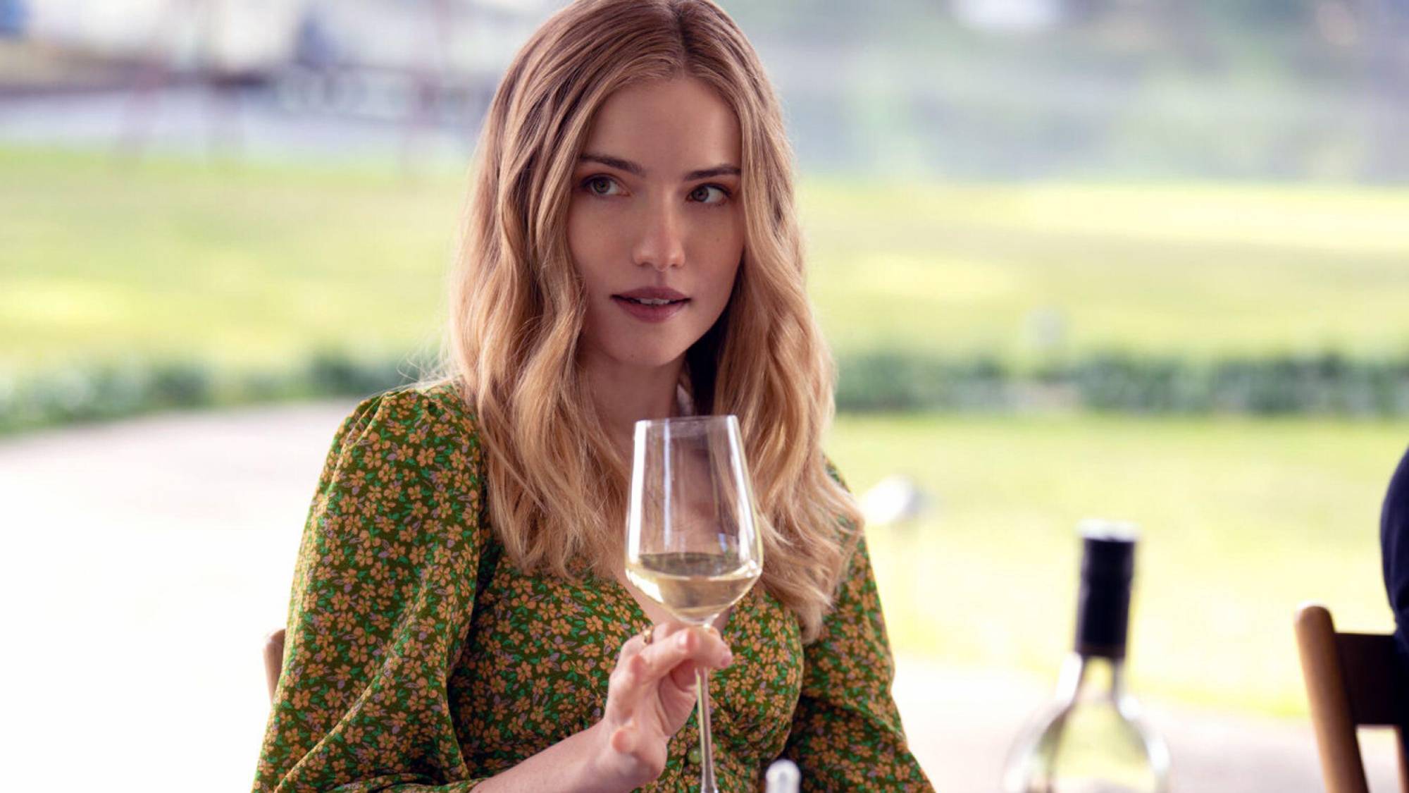 Willa Fitzgerald as Jenny Davidson in "Regretting You"